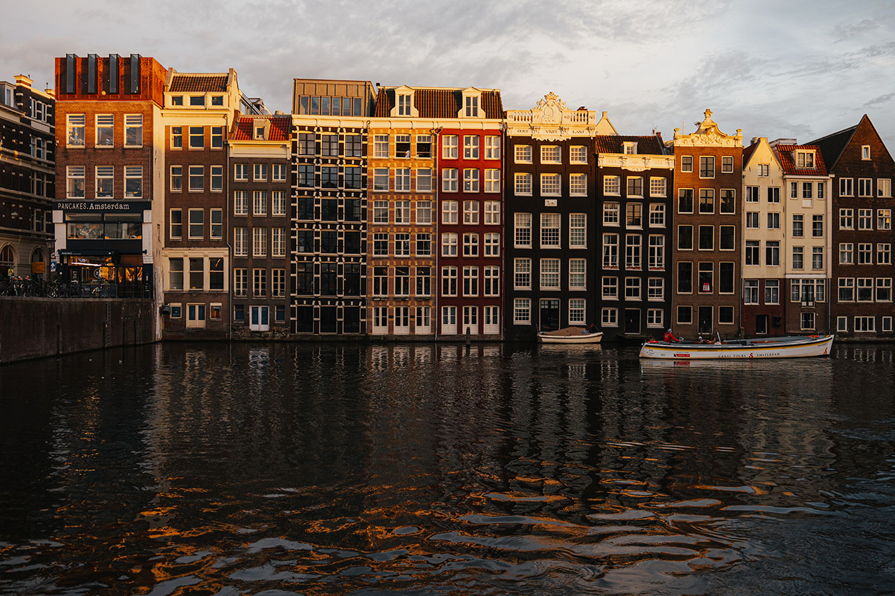 Beyond Postcards: Mastering Creative Travel Photography 